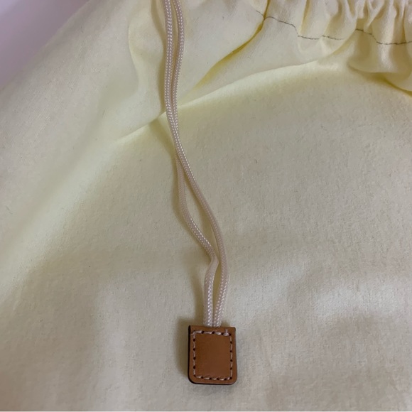 Tumi Dust Cover Bag with Drawstring Top - Picture 8 of 9